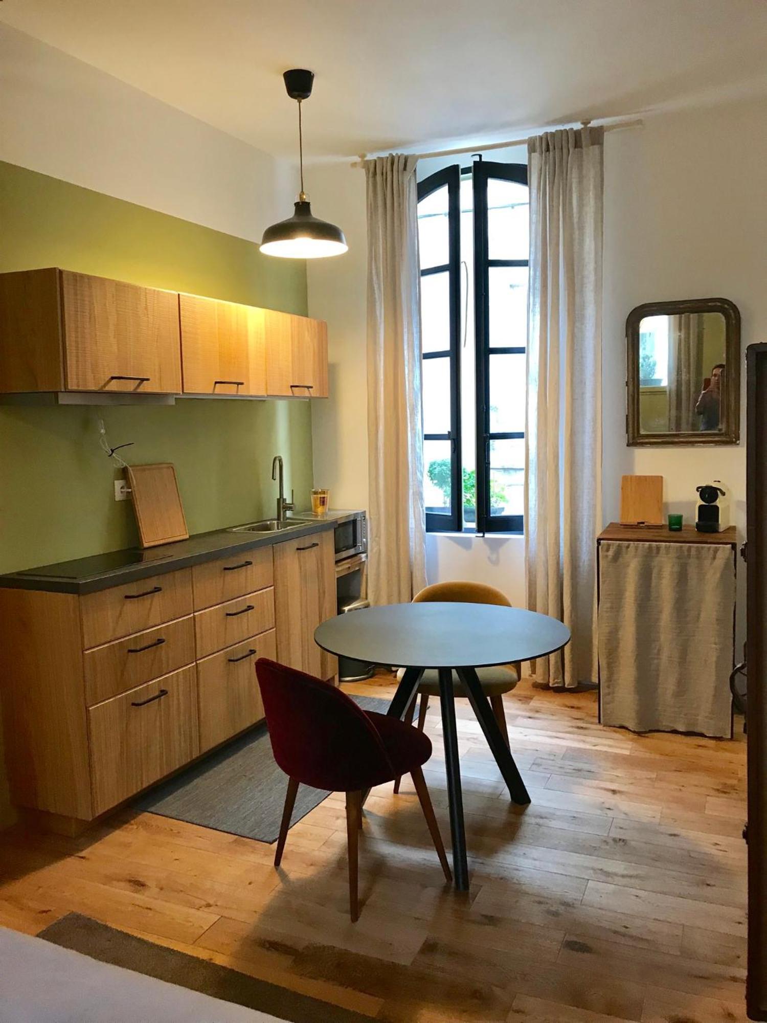 Studio De Charme A La Roquette Arles Exterior photo